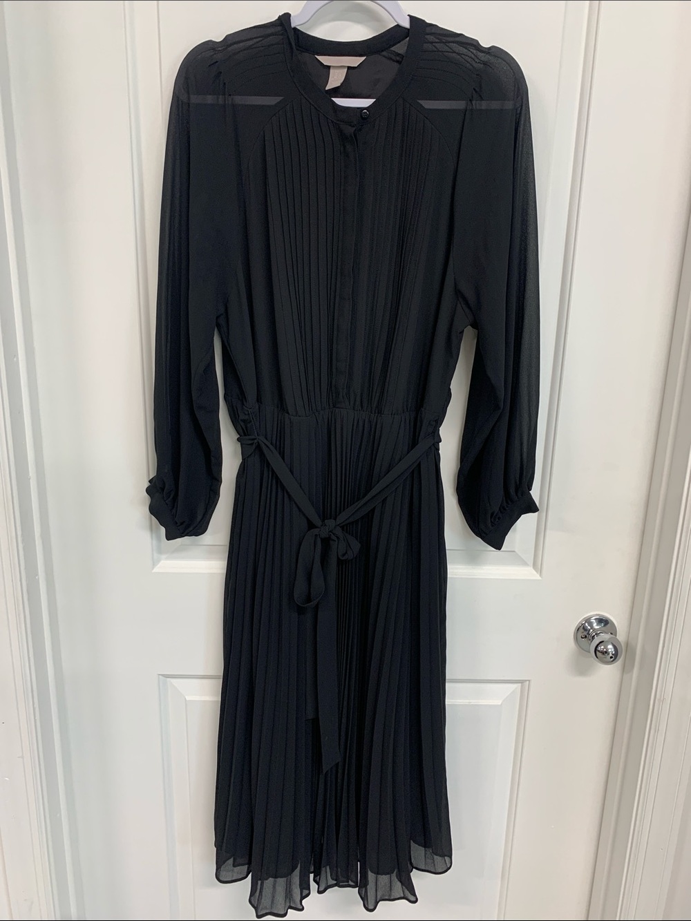 H&M Black Pleated Long-Sleeve Tie-Waist Dress